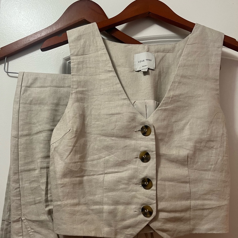 Nude linen vest and pants set